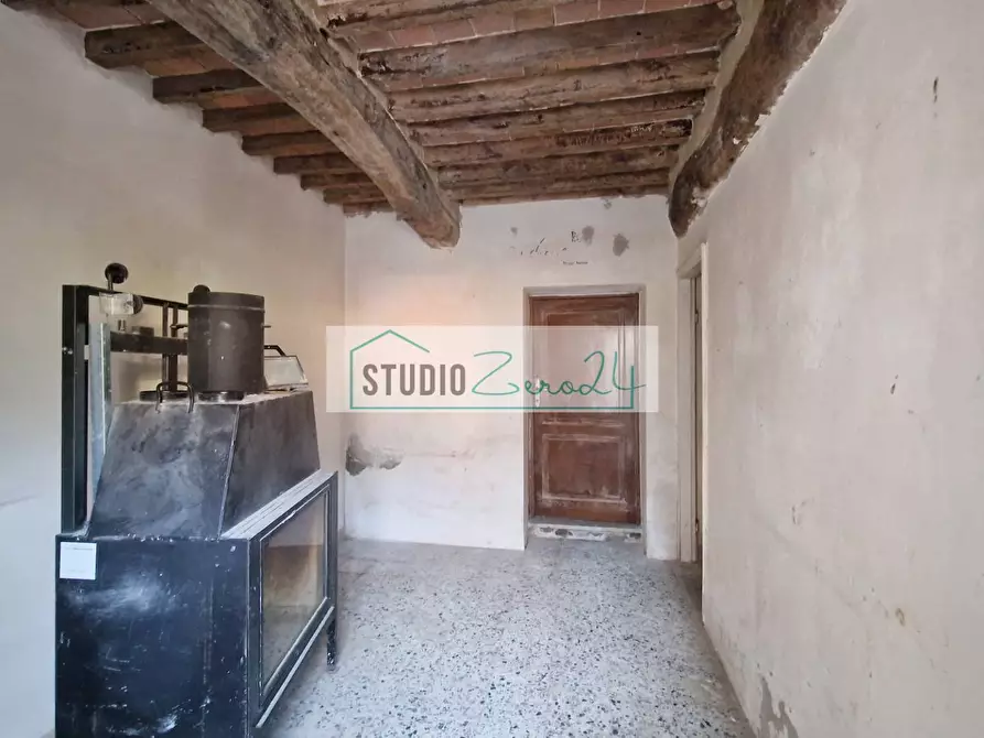 Immagine 5 di Casa semindipendente in vendita  in via Sandro Bertini a Camaiore