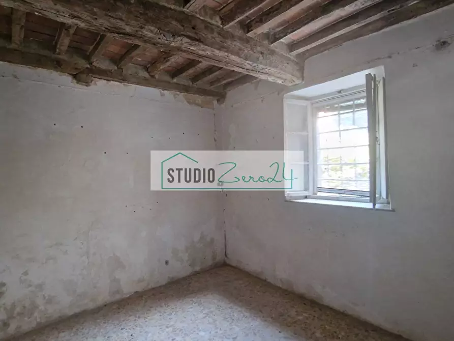 Immagine 12 di Casa semindipendente in vendita  in via Sandro Bertini a Camaiore