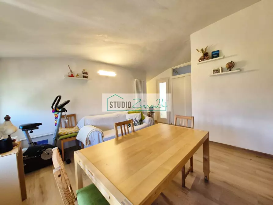 Immagine 10 di Appartamento in vendita  in Via del Secco a Camaiore