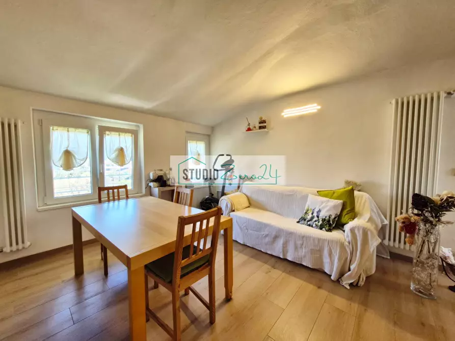 Immagine 12 di Appartamento in vendita  in Via del Secco a Camaiore