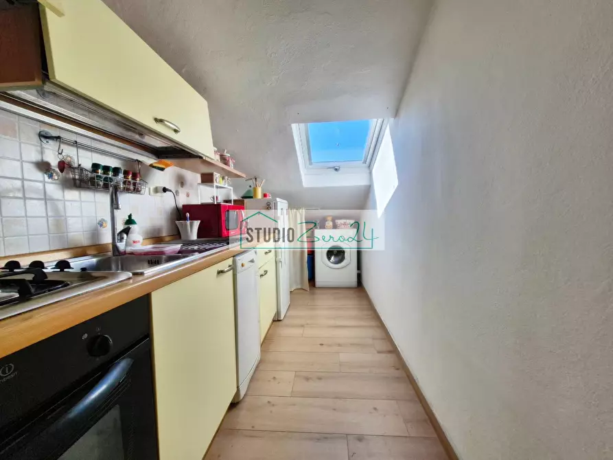 Immagine 14 di Appartamento in vendita  in Via del Secco a Camaiore