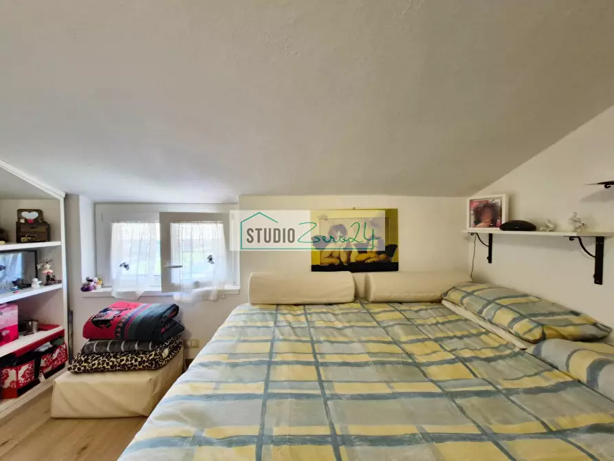 Immagine 21 di Appartamento in vendita  in Via del Secco a Camaiore