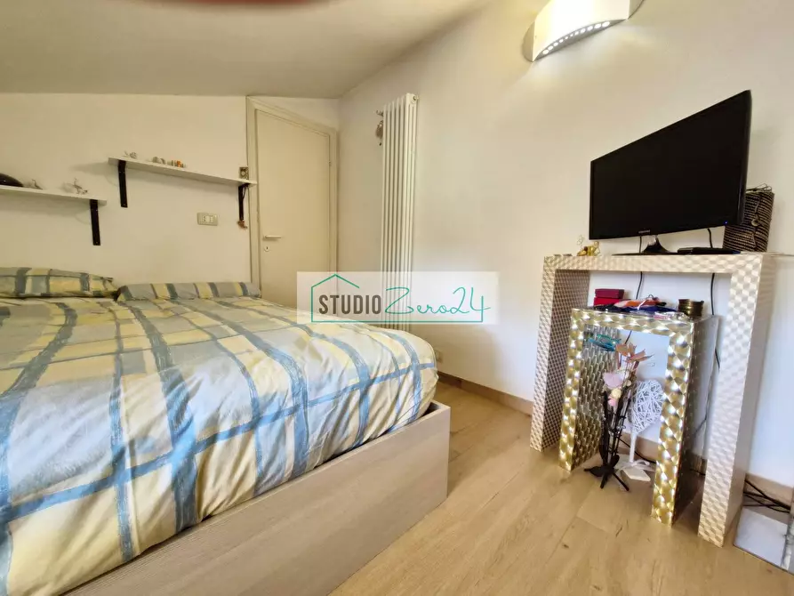 Immagine 24 di Appartamento in vendita  in Via del Secco a Camaiore