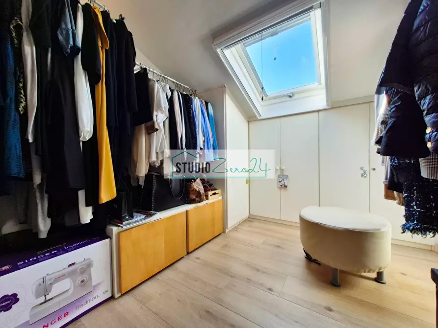 Immagine 28 di Appartamento in vendita  in Via del Secco a Camaiore