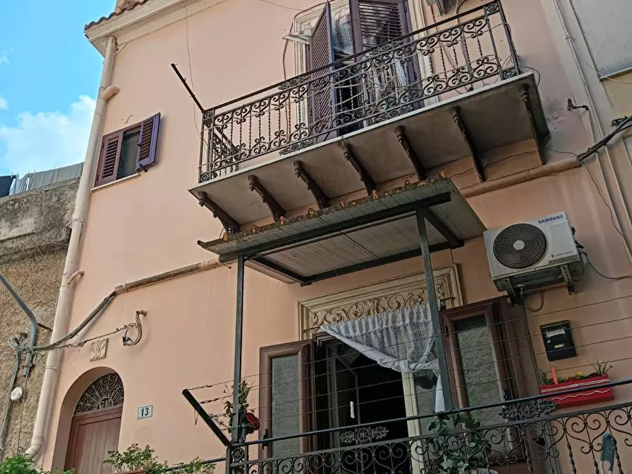 Immagine 1 di Appartamento in vendita  in Via Giulio Cesare a Torretta