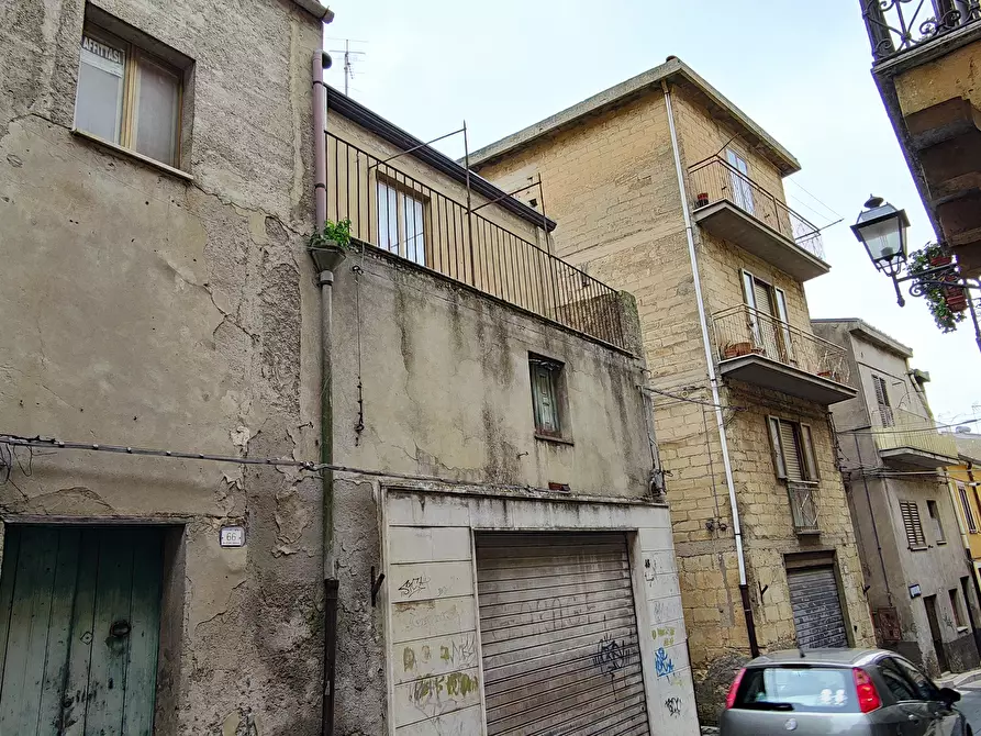 Immagine 1 di Casa indipendente in vendita  in VIA VITTORIO EMANUELE a Enna