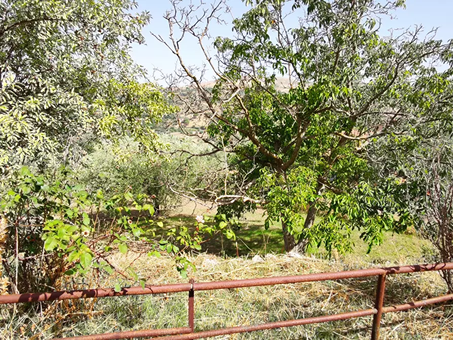 Immagine 10 di Rustico / casale in vendita  in CONTRADA TORRE a Enna