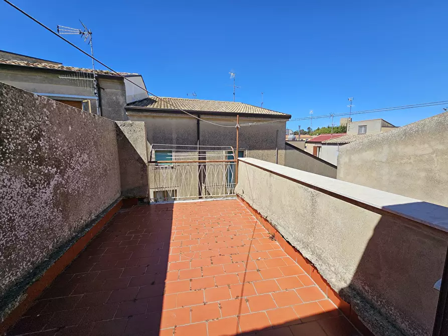 Immagine 2 di Casa indipendente in vendita  a Enna