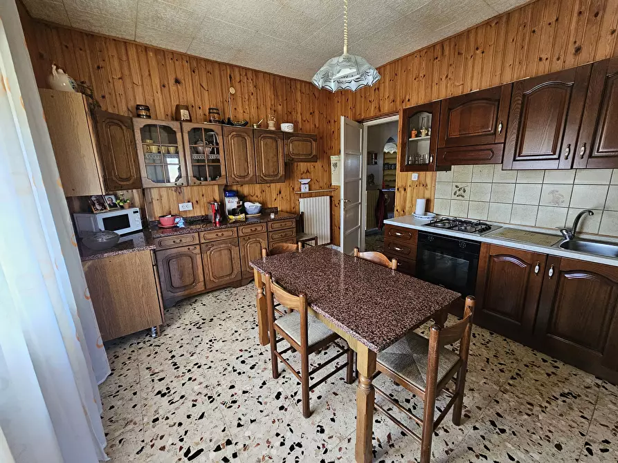 Immagine 10 di Villa in vendita  in CONTRADA TORRE a Enna