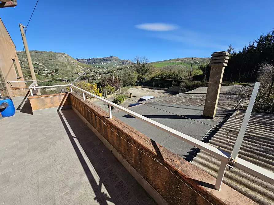 Immagine 21 di Villa in vendita  in CONTRADA TORRE a Enna