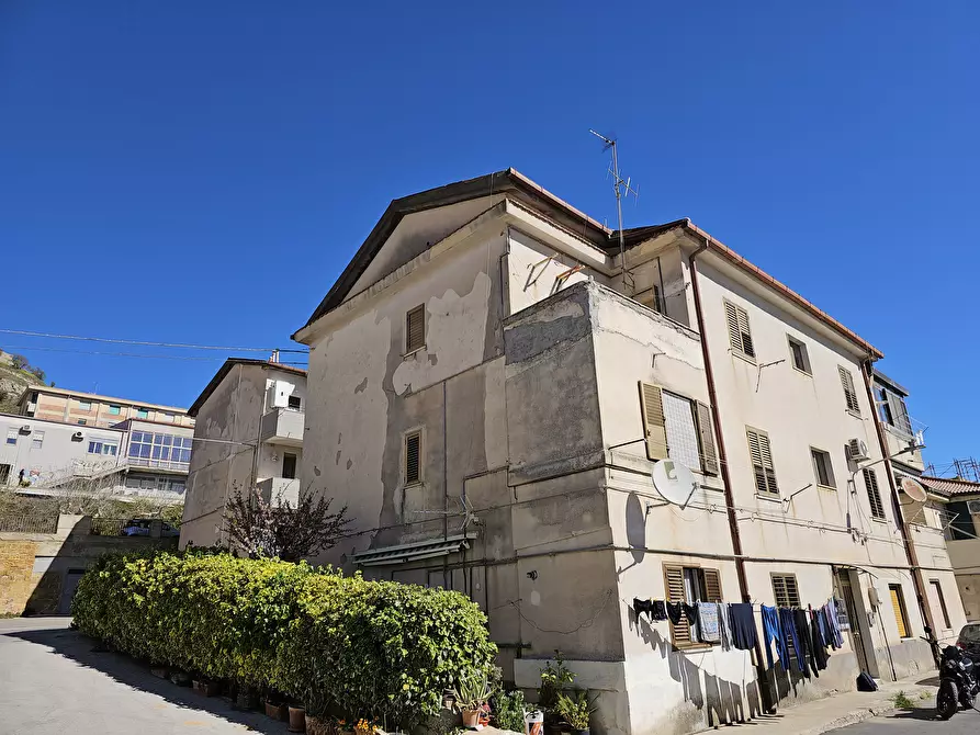 Immagine 2 di Appartamento in vendita  in VIA GIOTTO a Enna