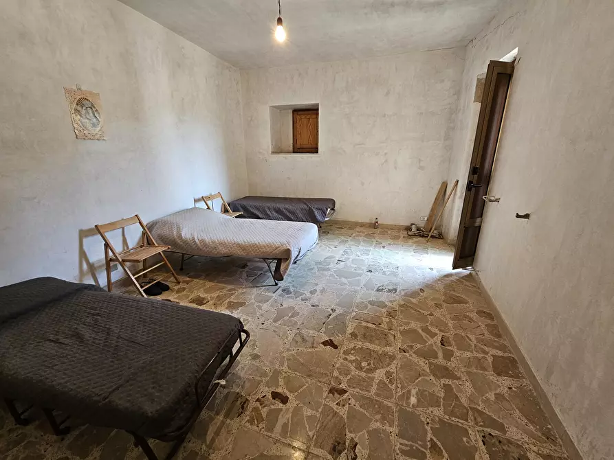 Immagine 4 di Casa indipendente in vendita  in VIA MERCATO a Enna