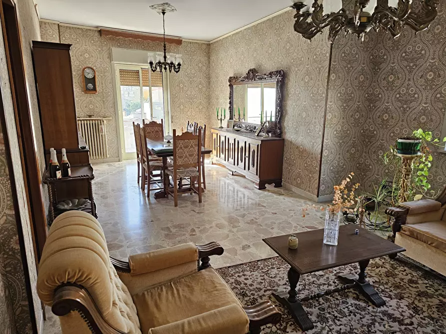 Immagine 3 di Appartamento in vendita  in VIA ROMA a Enna