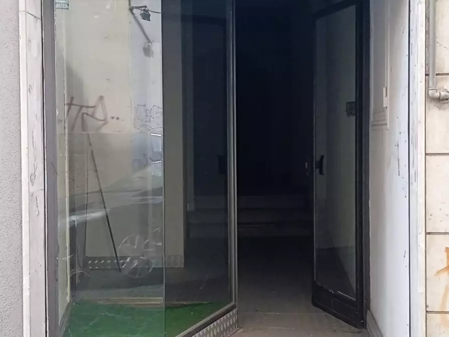 Immagine 12 di Negozio in vendita  in VIA ROMA a Enna