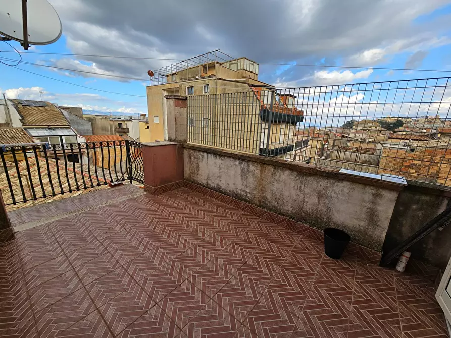 Immagine 2 di Appartamento in vendita  in via Vittorio Emanuele a Enna