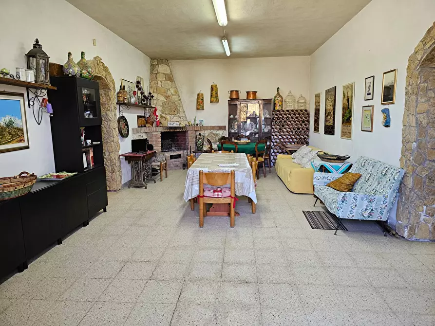 Immagine 21 di Villa in vendita  in contrada bubutello a Barrafranca