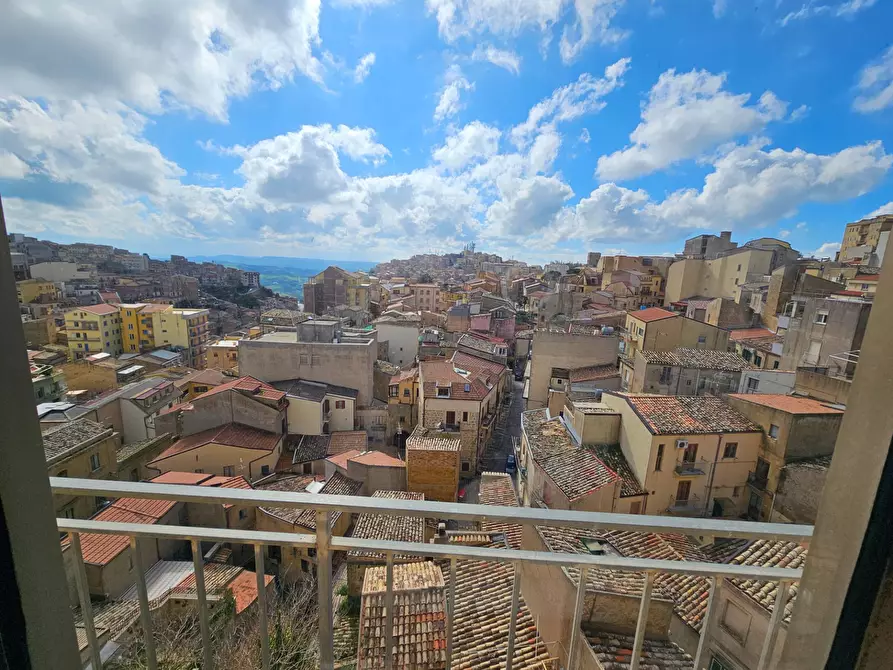 Immagine 23 di Appartamento in vendita  in via Roma a Enna