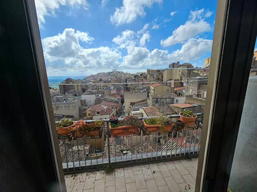 Immagine 24 di Appartamento in vendita  in via Roma a Enna