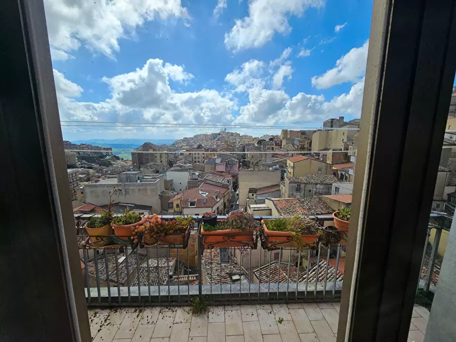 Immagine 25 di Appartamento in vendita  in via Roma a Enna