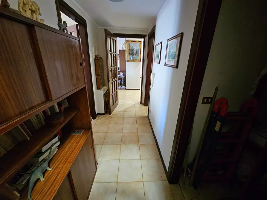 Immagine 29 di Appartamento in vendita  in via Roma a Enna