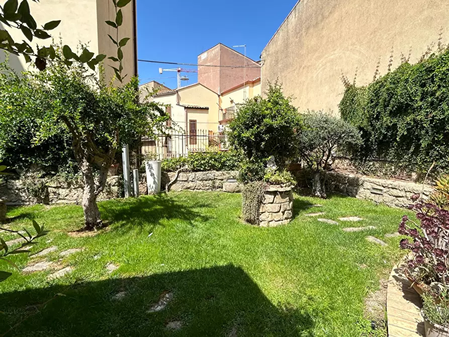 Immagine 10 di Casa indipendente in vendita  in VIA ORFANOTROFIO a Enna