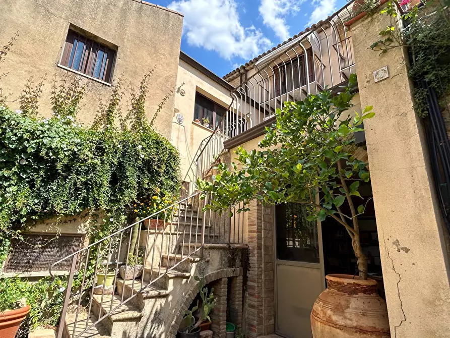 Immagine 11 di Casa indipendente in vendita  in VIA ORFANOTROFIO a Enna