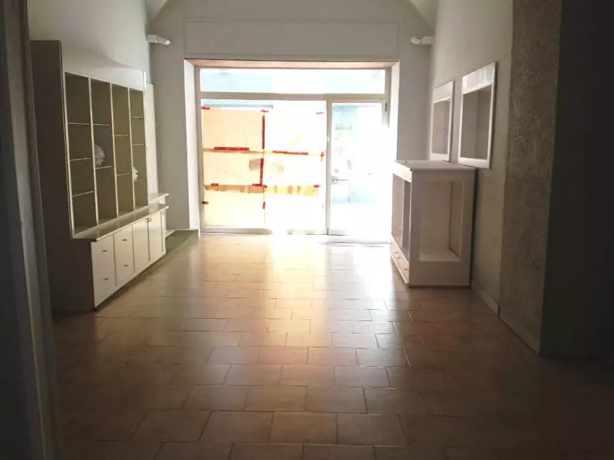 Immagine 4 di Negozio in affitto  in Via Calzolai a Piacenza