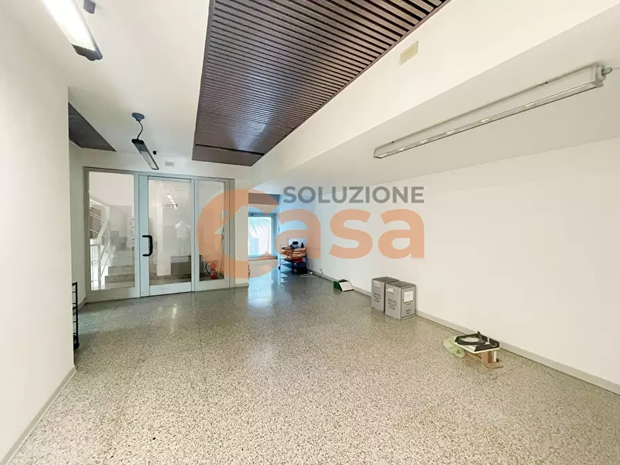 Immagine 9 di Ufficio in affitto  in Via Pietro Giordani a Piacenza