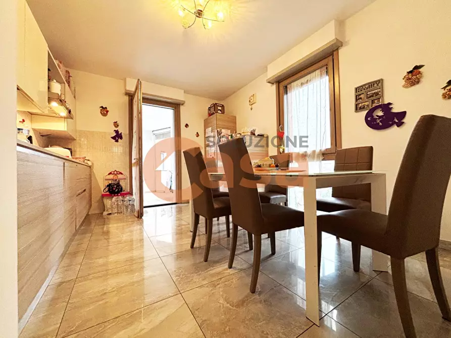 Immagine 8 di Appartamento in vendita  in Vicolo Del Guazzo a Piacenza