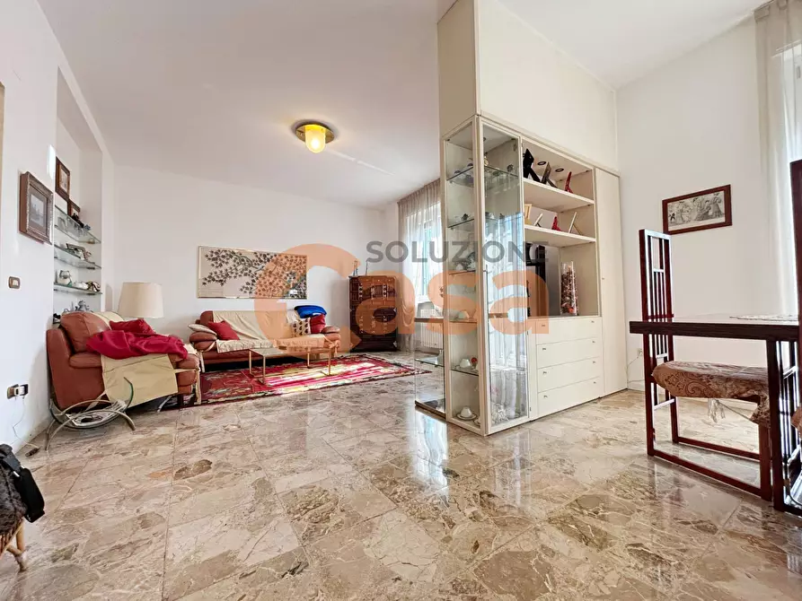 Immagine 3 di Appartamento in vendita  in Via Broglio a Piacenza