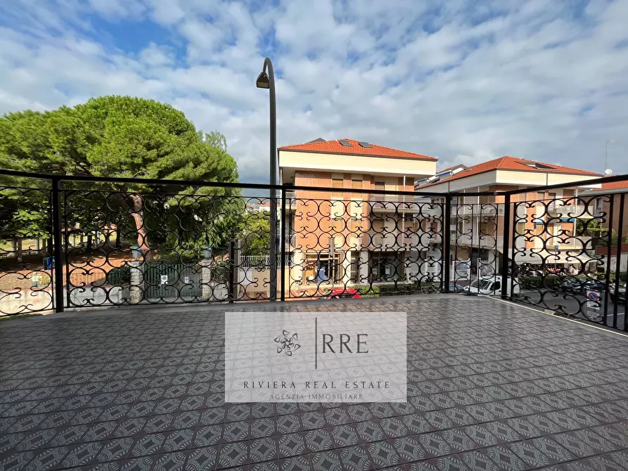 Immagine 7 di Appartamento in vendita  in via Marco Polo a Loano