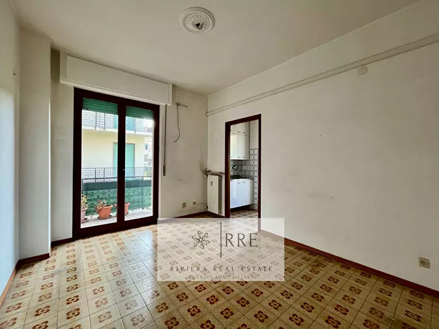 Immagine 2 di Appartamento in vendita  in via Marco Polo a Loano