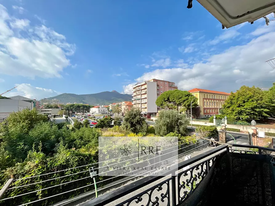 Immagine 10 di Appartamento in vendita  in via Marco Polo a Loano