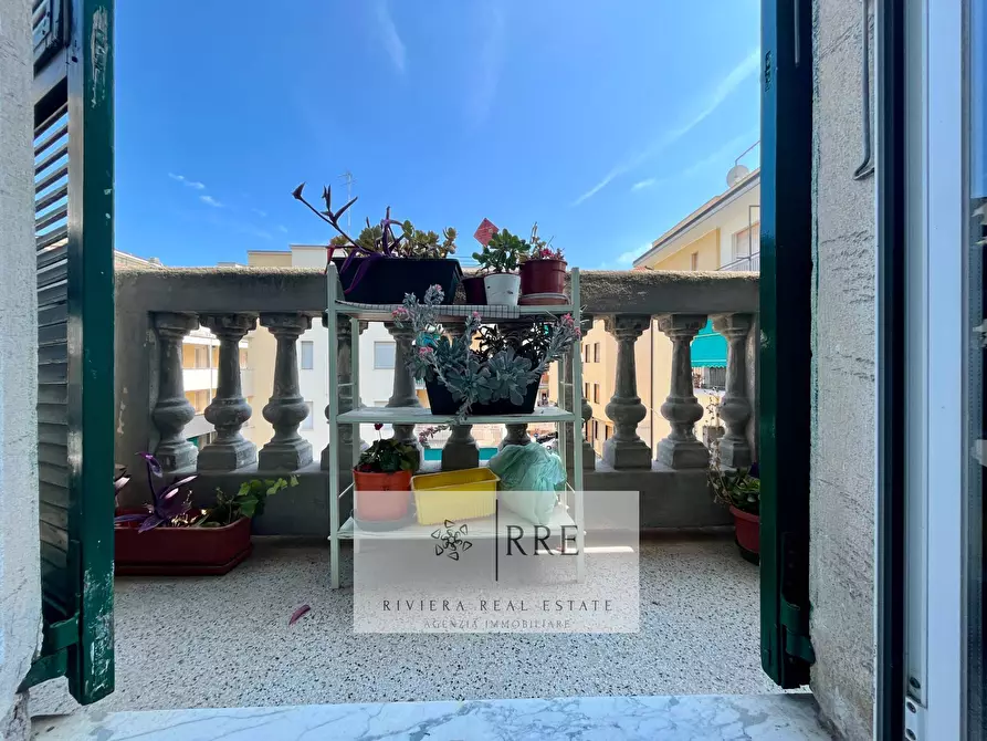 Immagine 3 di Appartamento in vendita  in Antonio Fogazzaro a Loano