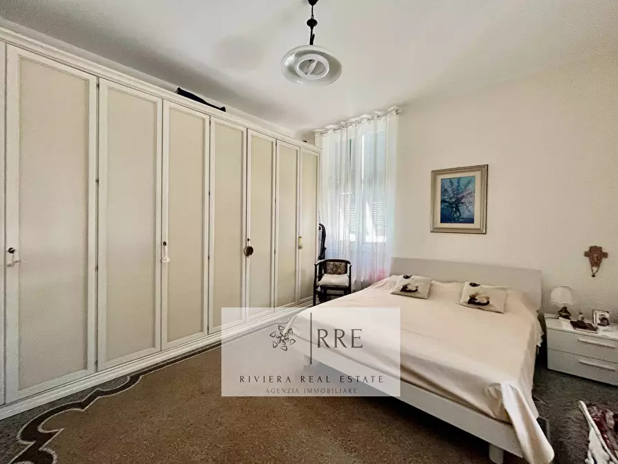 Immagine 12 di Appartamento in vendita  in Antonio Fogazzaro a Loano