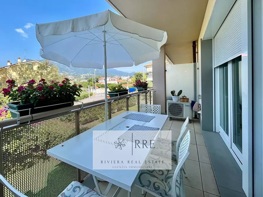 Immagine 3 di Appartamento in vendita  in Via Como a Loano