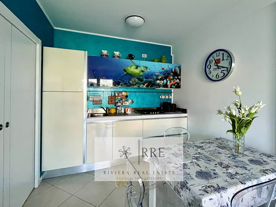 Immagine 6 di Appartamento in vendita  in Via Como a Loano