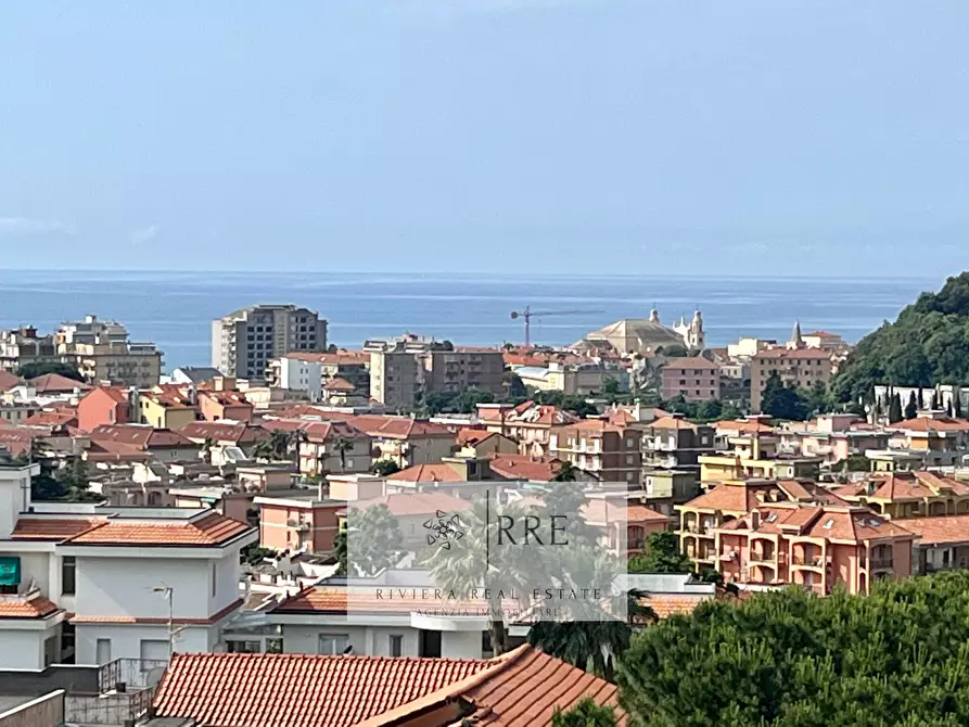 Immagine 10 di Appartamento in vendita  in Guido Rossa a Pietra Ligure