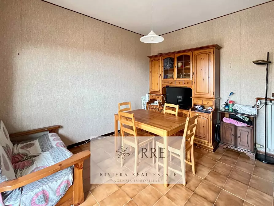 Immagine 11 di Appartamento in vendita  in Guido Rossa a Pietra Ligure