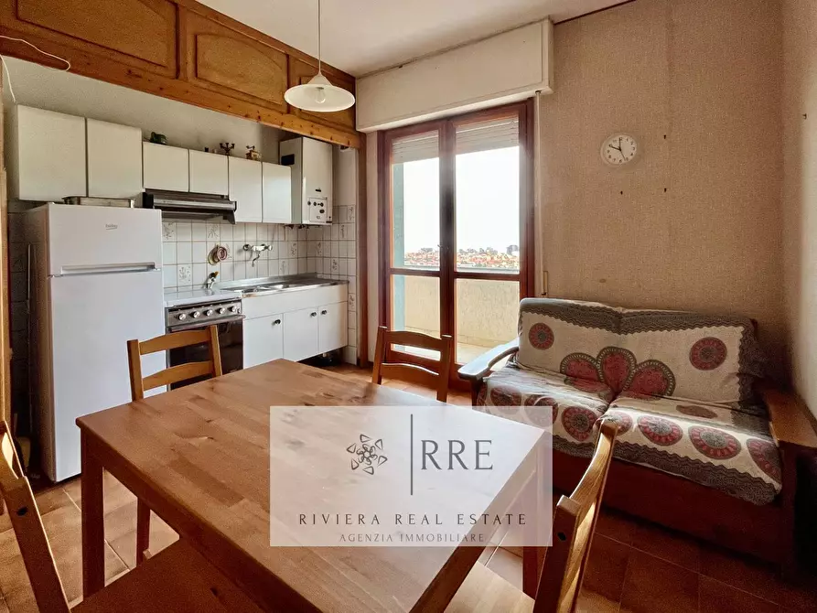 Immagine 5 di Appartamento in vendita  in Guido Rossa a Pietra Ligure