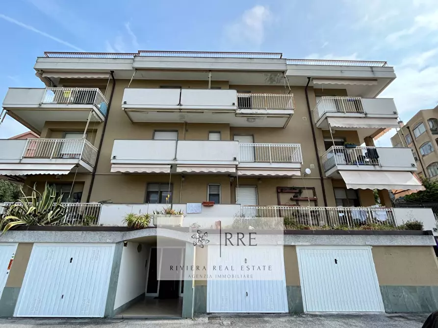 Immagine 17 di Appartamento in vendita  in Guido Rossa a Pietra Ligure