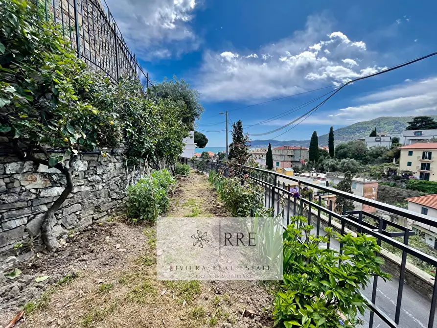 Immagine 10 di Casa bifamiliare in vendita  in A Solva a Alassio