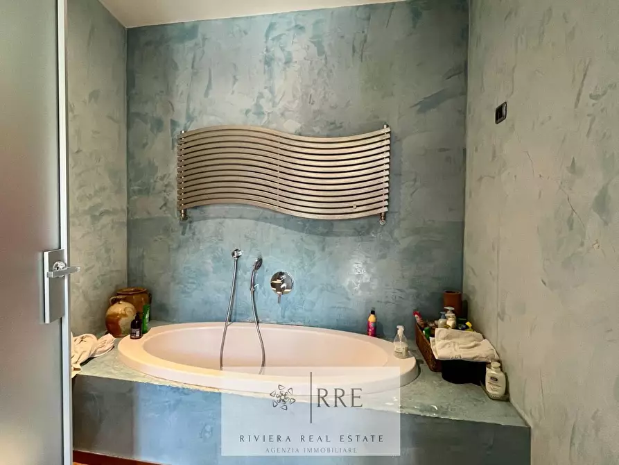 Immagine 24 di Casa bifamiliare in vendita  in A Solva a Alassio