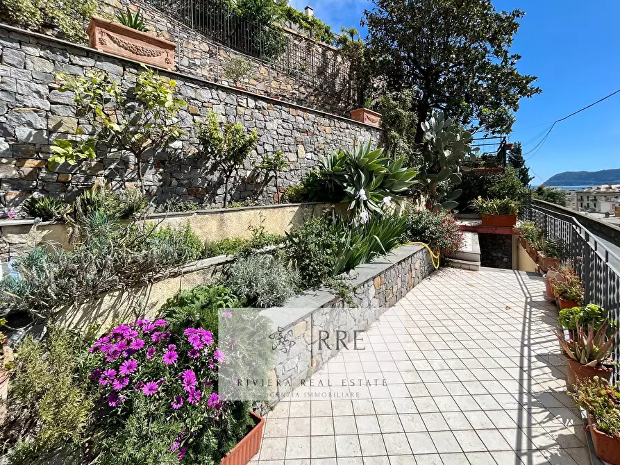 Immagine 30 di Casa bifamiliare in vendita  in A Solva a Alassio