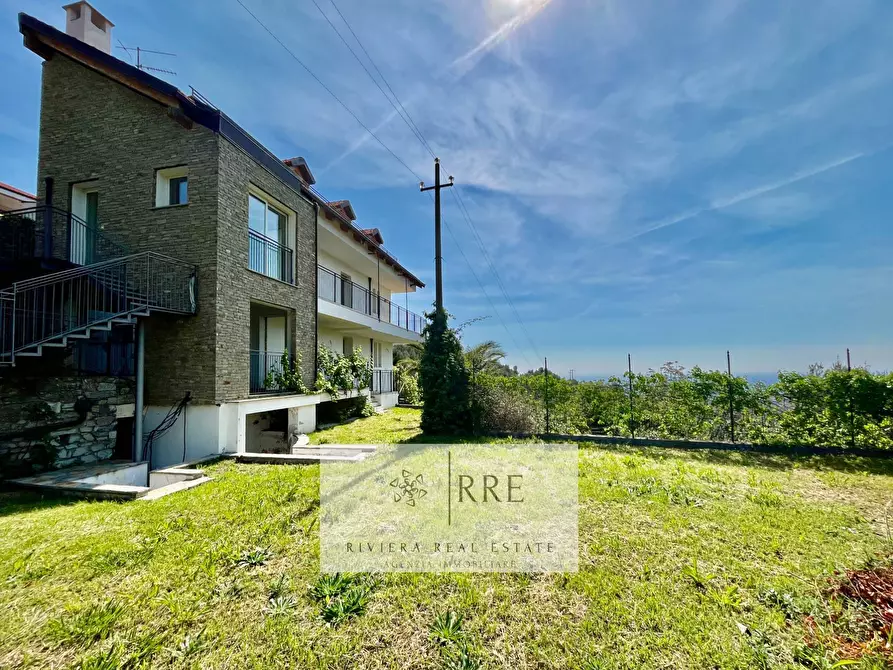 Immagine 16 di Appartamento in vendita  in via Valbona a Alassio