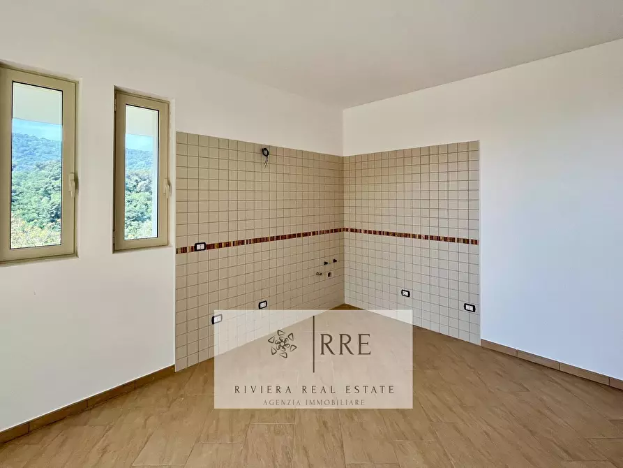 Immagine 7 di Appartamento in vendita  in via Valbona a Alassio