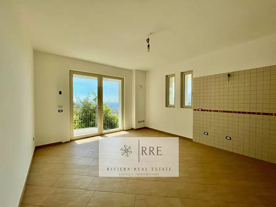 Immagine 6 di Appartamento in vendita  in via Valbona a Alassio