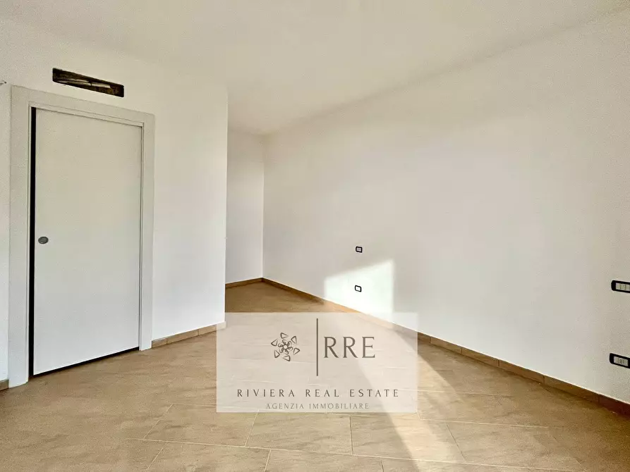 Immagine 4 di Appartamento in vendita  in via Valbona a Alassio