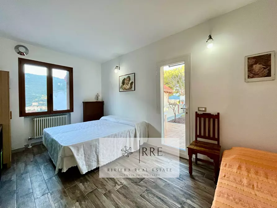 Immagine 17 di Casa indipendente in vendita  in San Damiano a Andora