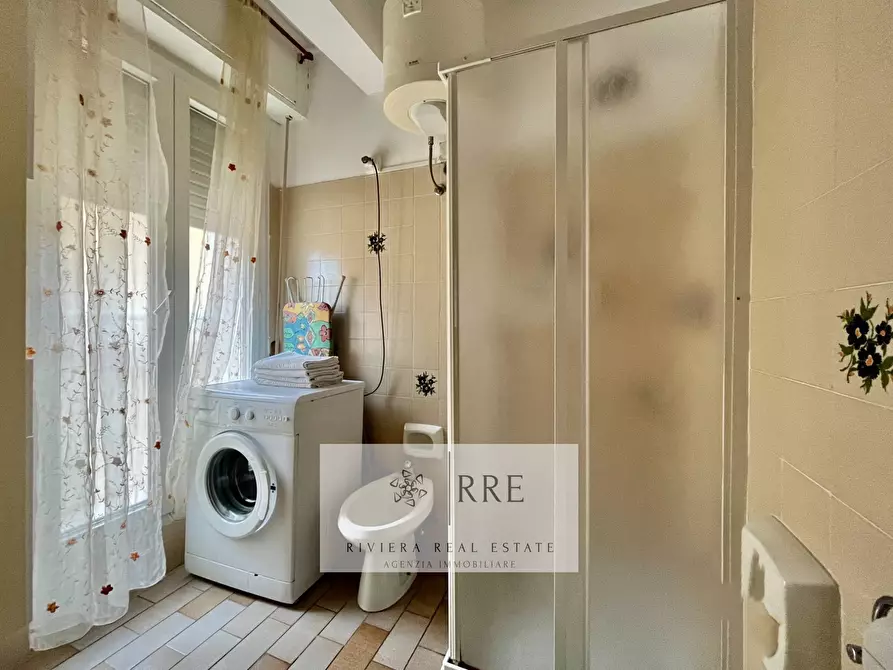 Immagine 12 di Appartamento in vendita  in Via Goffredo  Mameli a Alassio